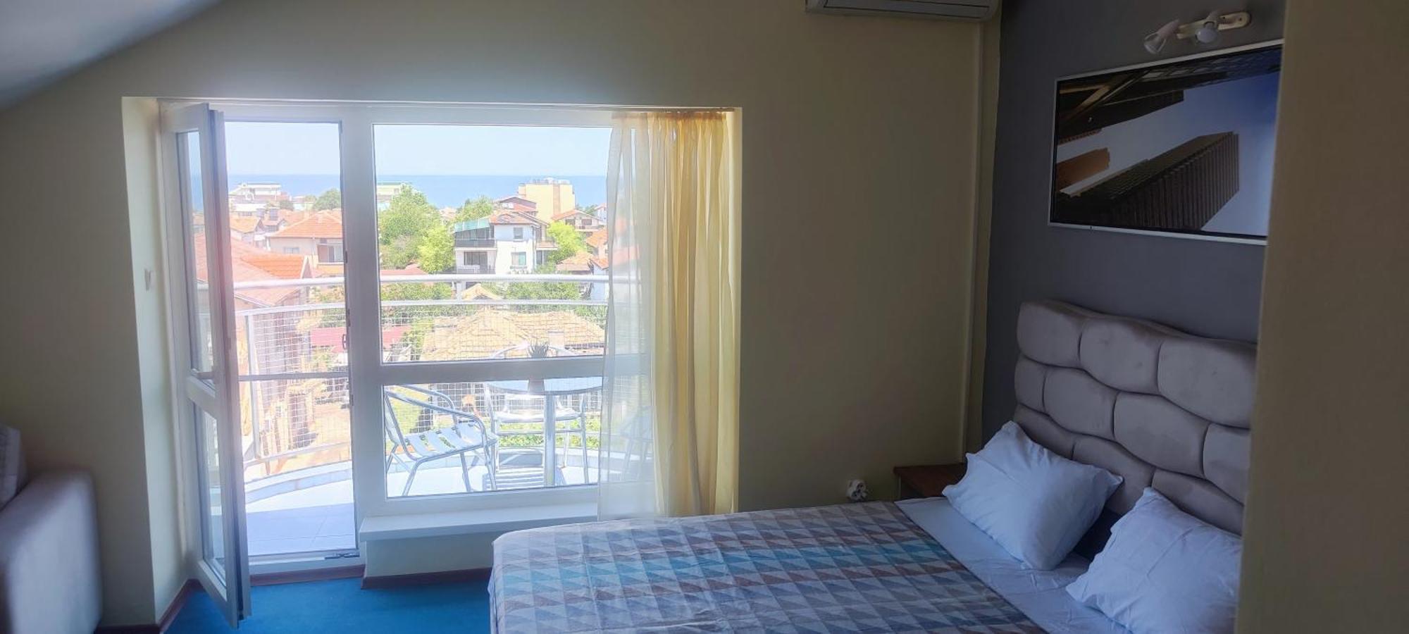 Family Hotel Neptun - Lozenets Exterior photo